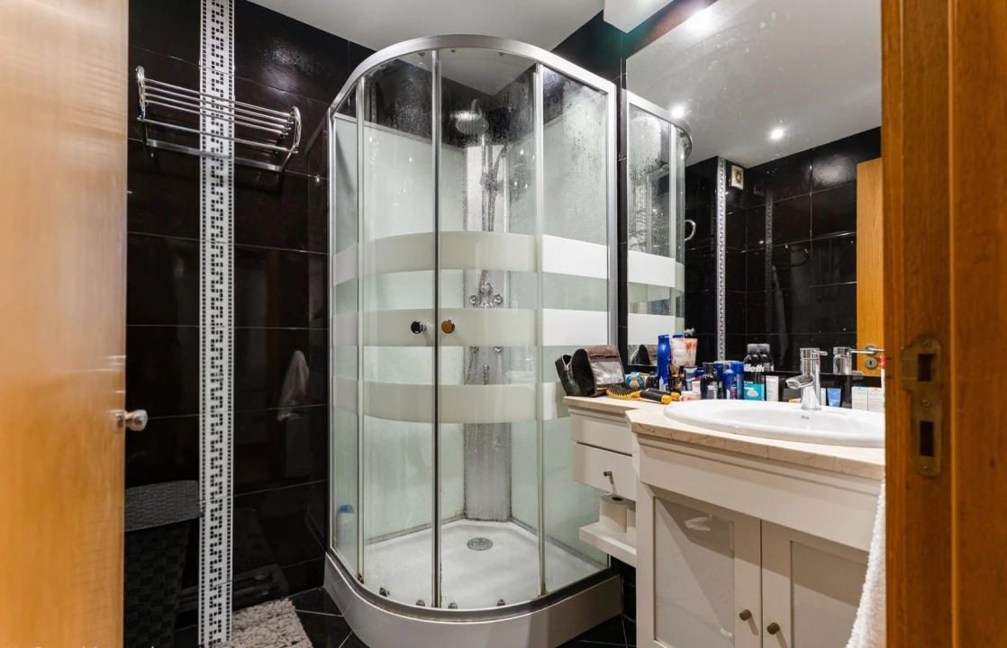 Apartamento T2 para Venda em Canidelo Foto 10