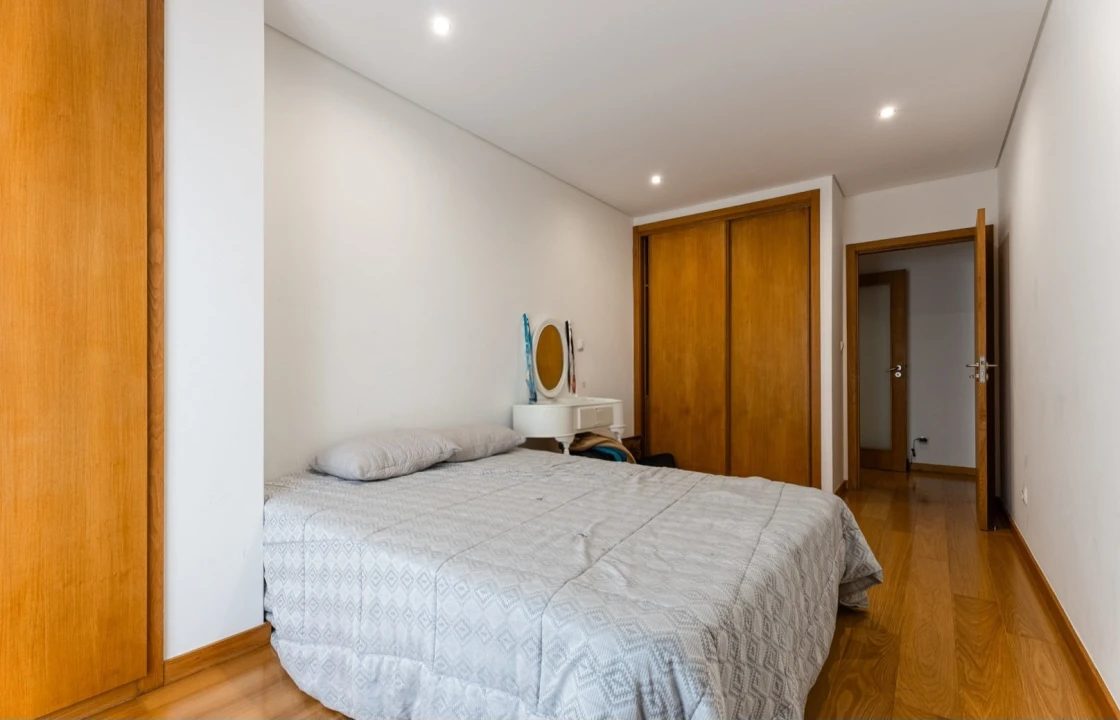 Apartamento T2 para Venda em Canidelo Foto 16
