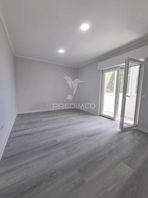 Apartamento T2 para Venda em Setubal (São Sebastião)