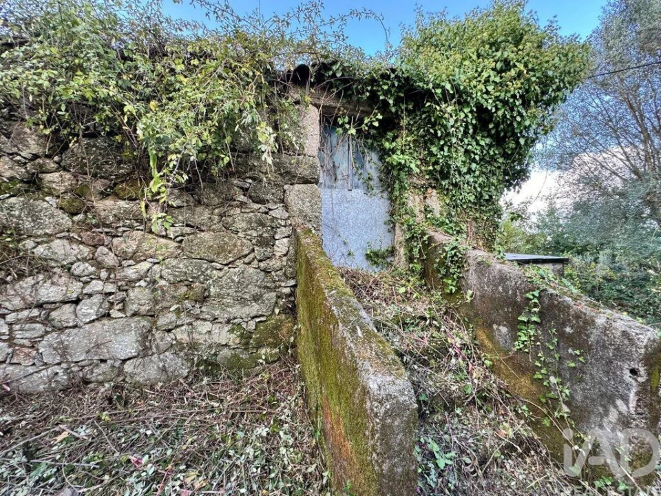 Moradia T2 para Venda em Gondufe Foto 4