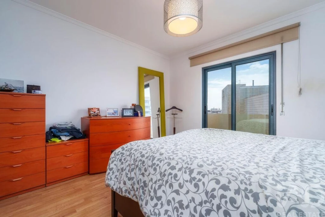 Apartamento T3 para Venda em Faro (Sé e São Pedro) Foto 19