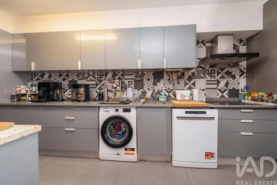 Apartamento T3 para Venda em Faro (Sé e São Pedro)