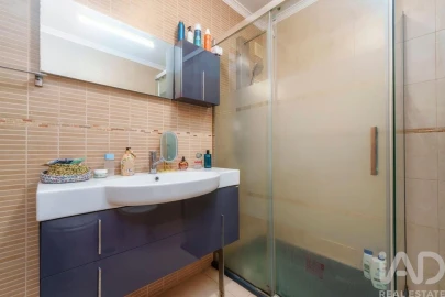 Apartamento T3 para Venda em Faro (Sé e São Pedro)