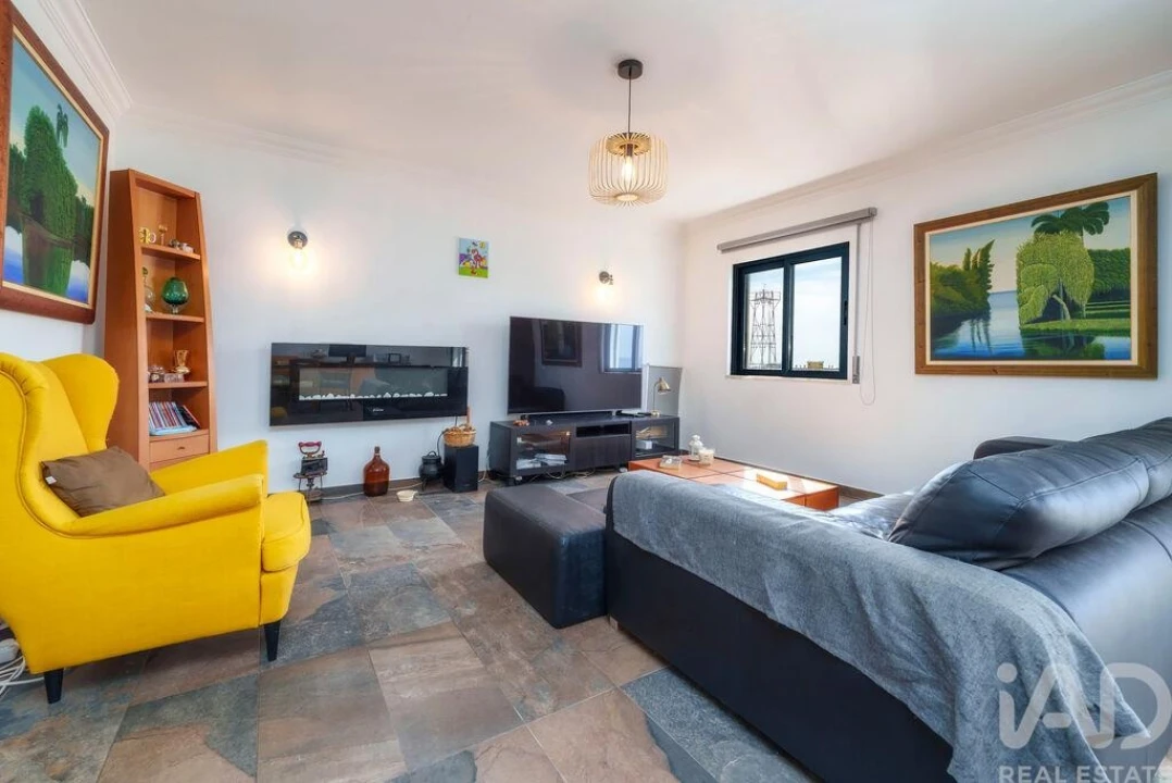 Apartamento T3 para Venda em Faro (Sé e São Pedro) Foto 2