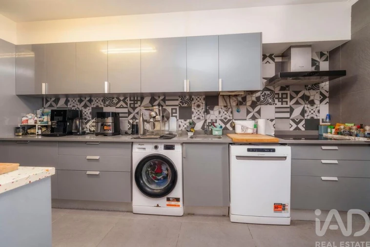 Apartamento T3 para Venda em Faro (Sé e São Pedro) Foto 13