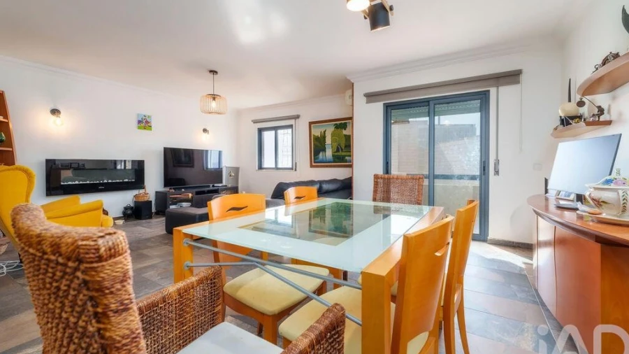 Apartamento T3 para Venda em Faro (Sé e São Pedro)