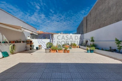 Moradia T3 para Venda em Perafita, Lavra e Santa Cruz do Bispo