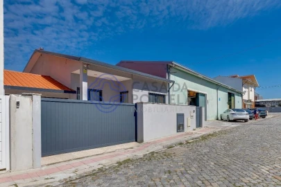 Moradia T3 para Venda em Perafita, Lavra e Santa Cruz do Bispo