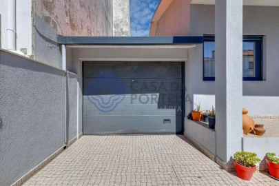 Moradia T3 para Venda em Perafita, Lavra e Santa Cruz do Bispo