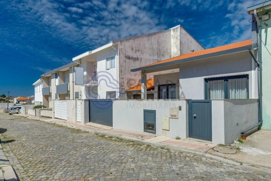 Moradia T3 para Venda em Perafita, Lavra e Santa Cruz do Bispo Foto 3