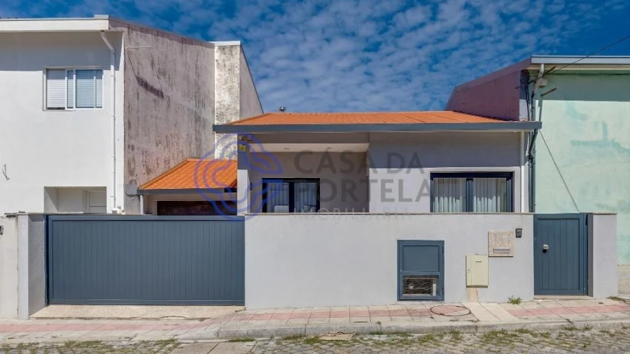 Moradia T3 para Venda em Perafita, Lavra e Santa Cruz do Bispo