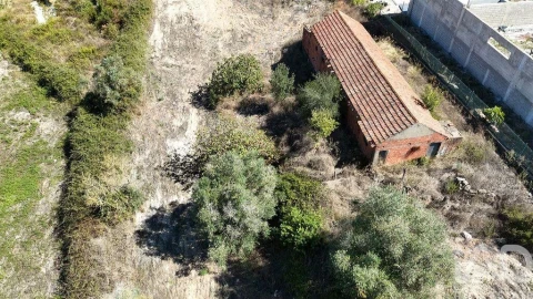 Terreno para Venda em Azambujeira e Malaqueijo
