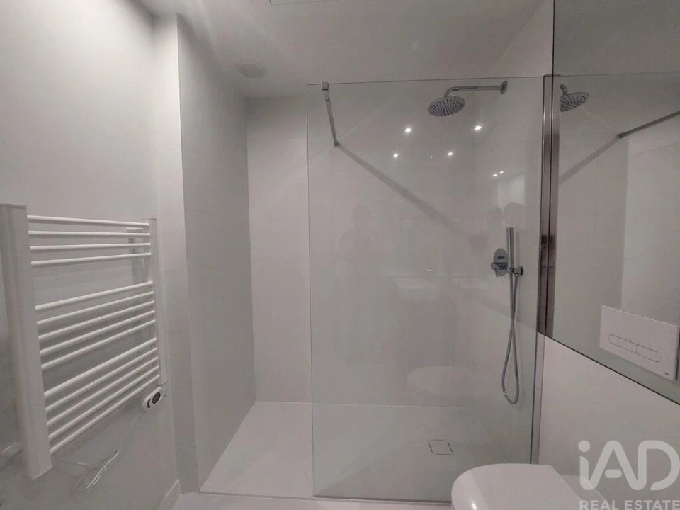 Apartamento para Venda em Cidade da Maia Foto 16