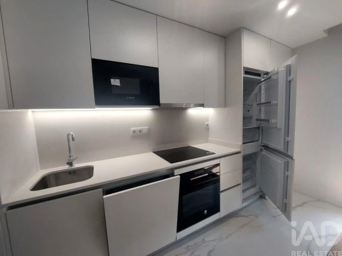 Apartamento para Venda em Cidade da Maia Foto 4