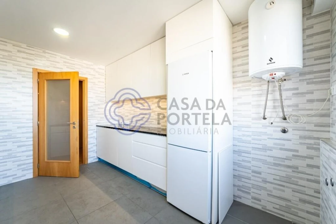 Apartamento T3 para Venda em Ramalde Foto 5