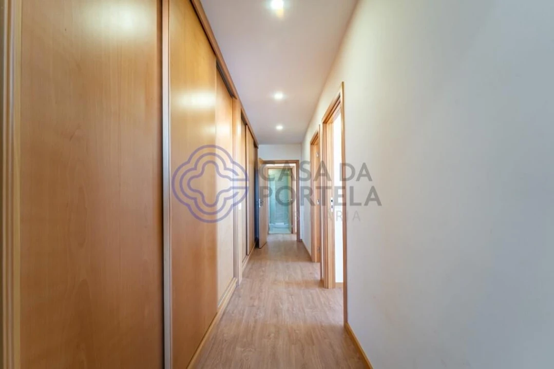 Apartamento T3 para Venda em Ramalde Foto 17