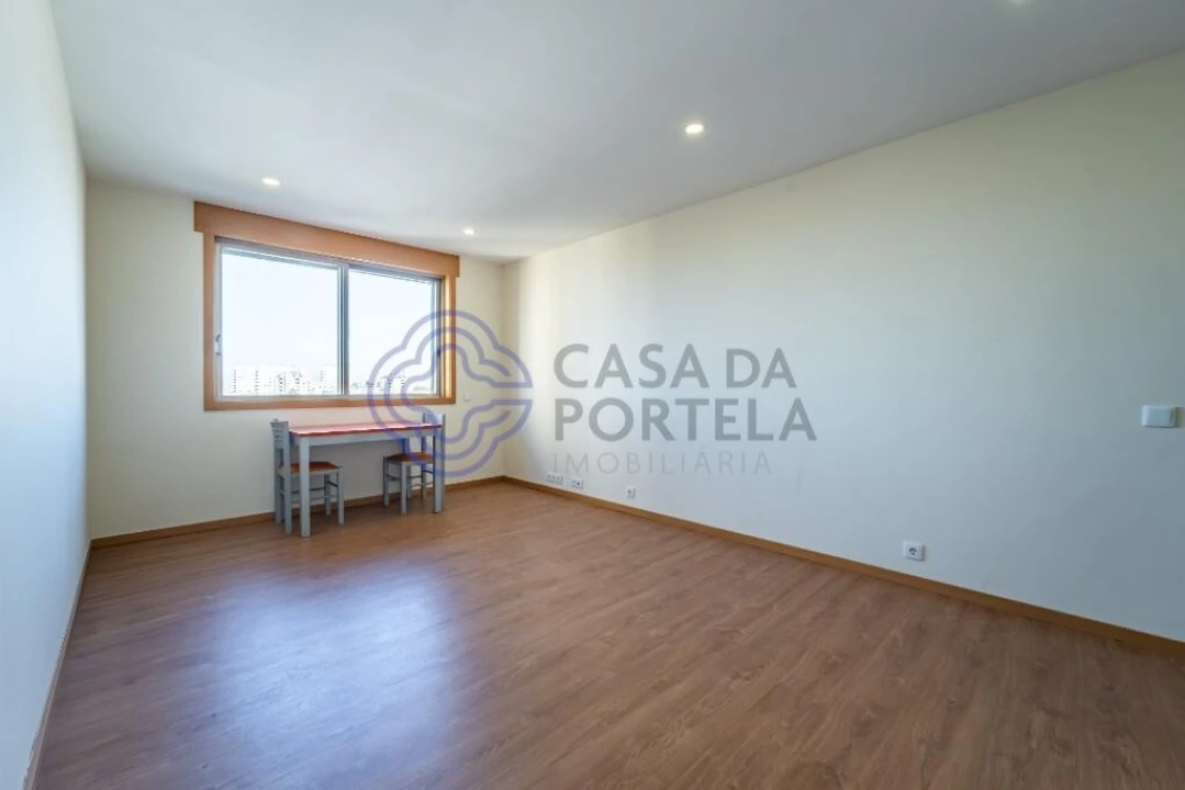 Apartamento T3 para Venda em Ramalde Foto 8
