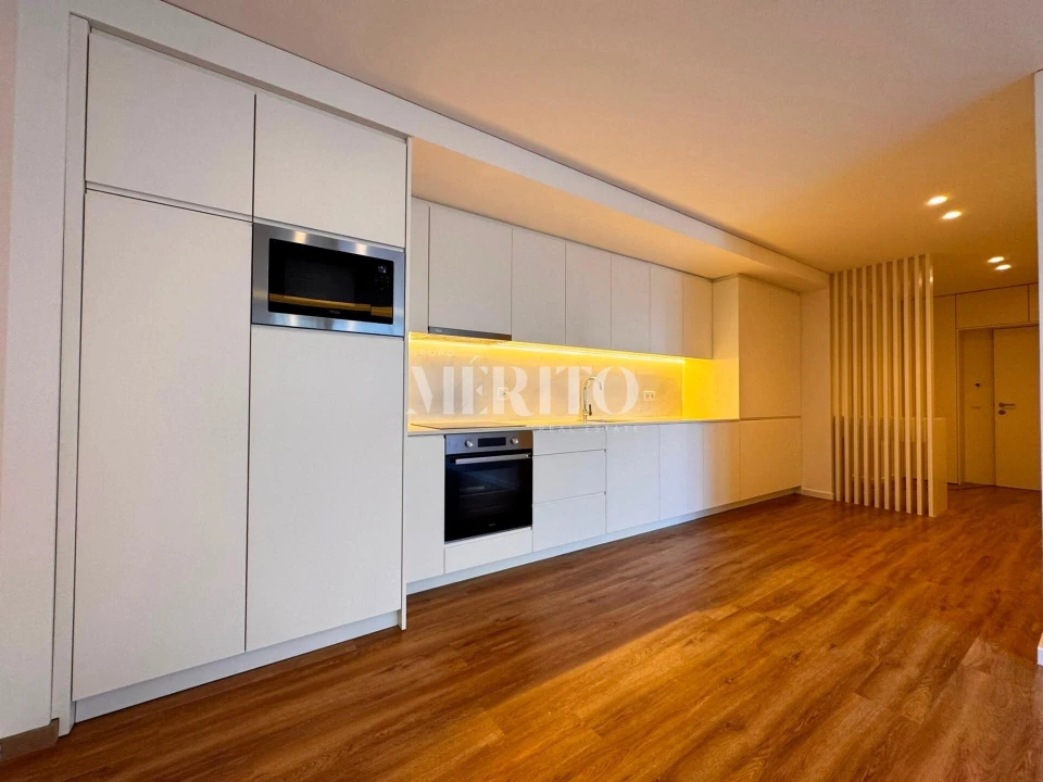 Apartamento T3 para Venda em Creixomil Foto 3