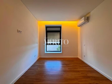 Apartamento T3 para Venda em Creixomil
