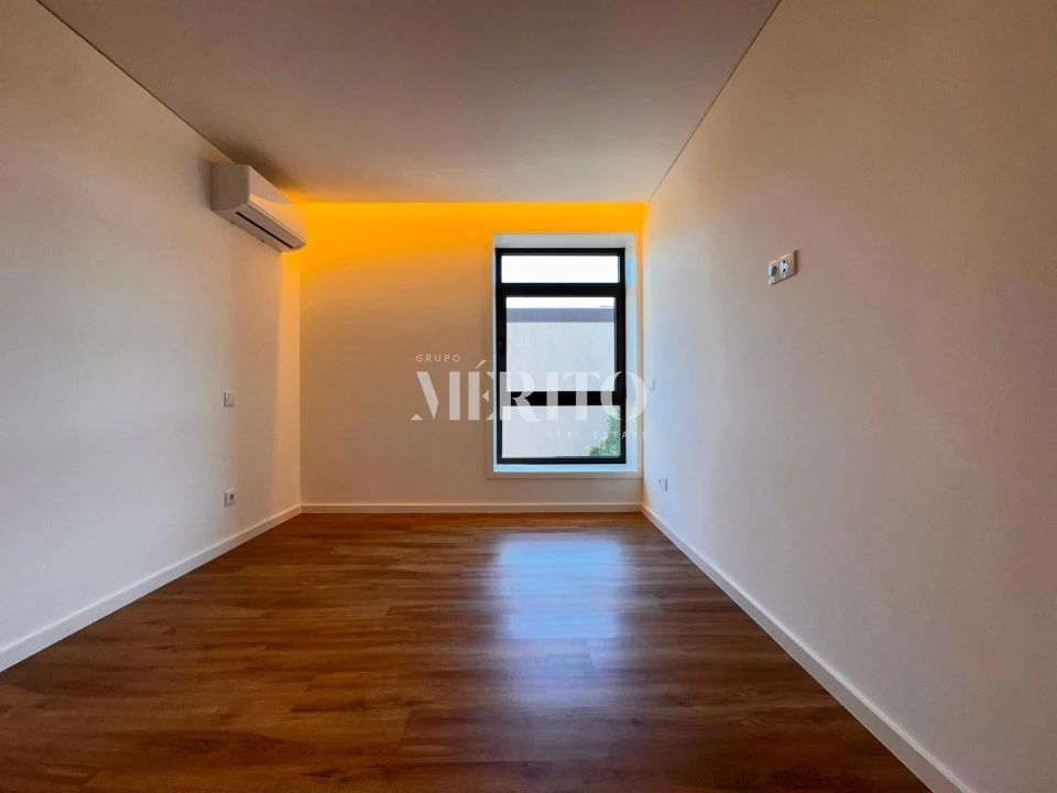Apartamento T3 para Venda em Creixomil Foto 16