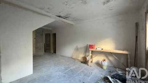Moradia T4 para Venda em Paranhos