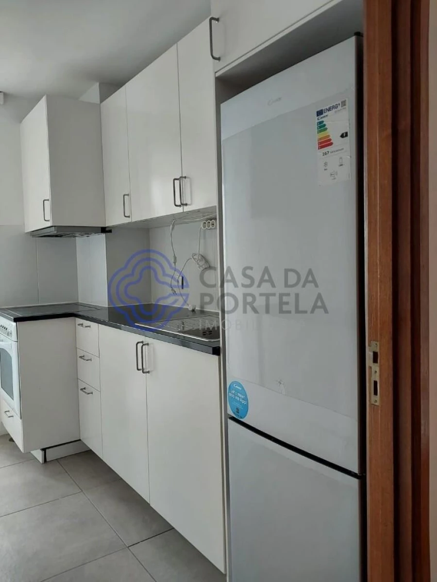 Apartamento T2 para Arrendamento em Campanhã Foto 3