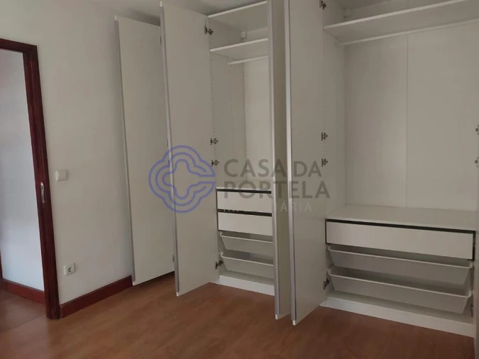 Apartamento T2 para Arrendamento em Campanhã Foto 7