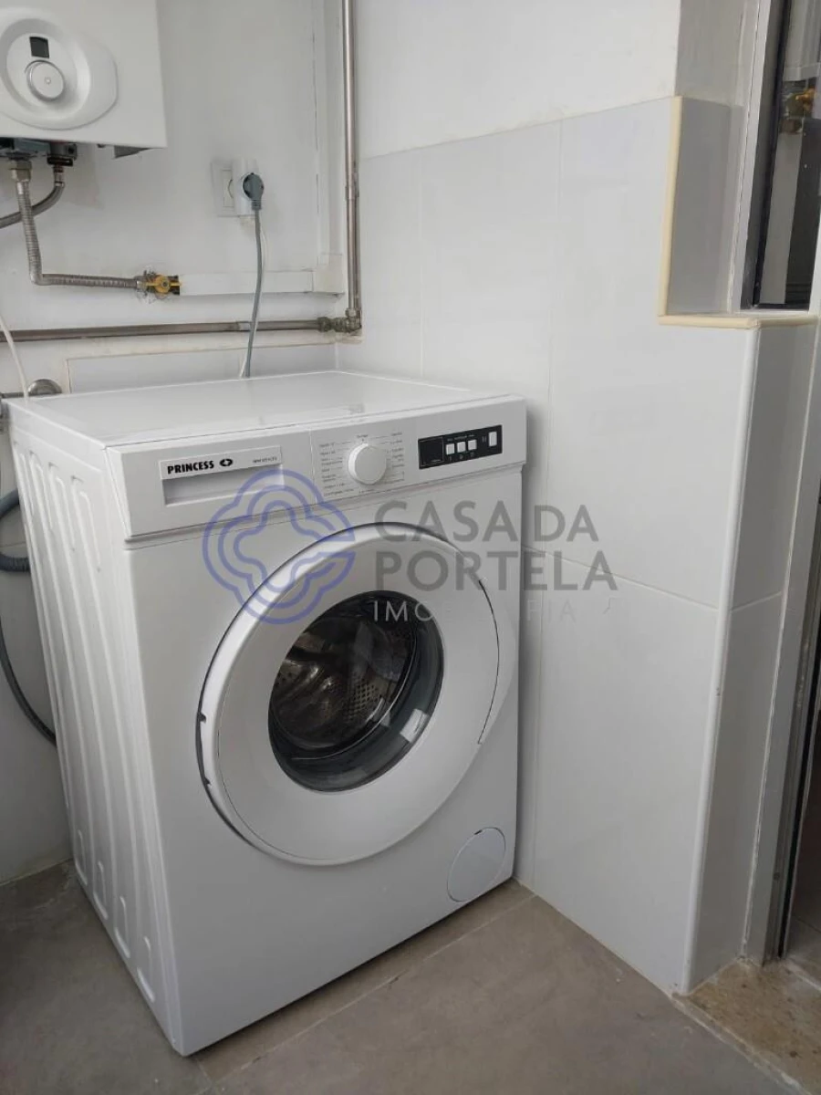 Apartamento T2 para Arrendamento em Campanhã Foto 5