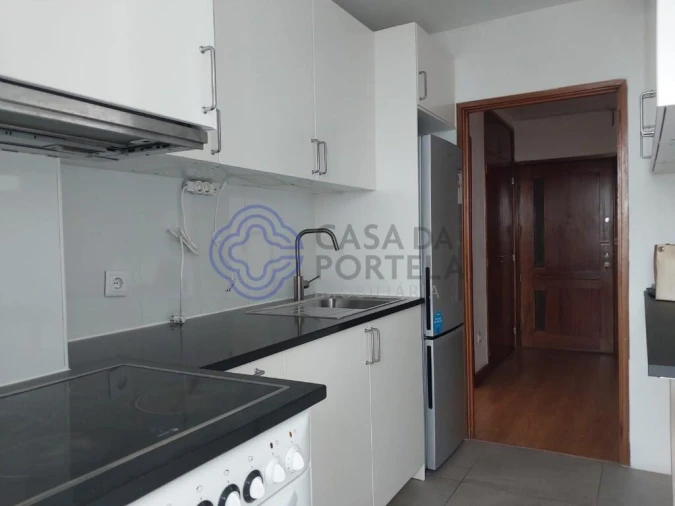 Apartamento T2 para Arrendamento em Campanhã Foto 4