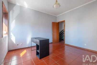 Moradia T4 para Venda em Cedofeita, Santo Ildefonso, Sé, Miragaia, São Nicolau e Vitória