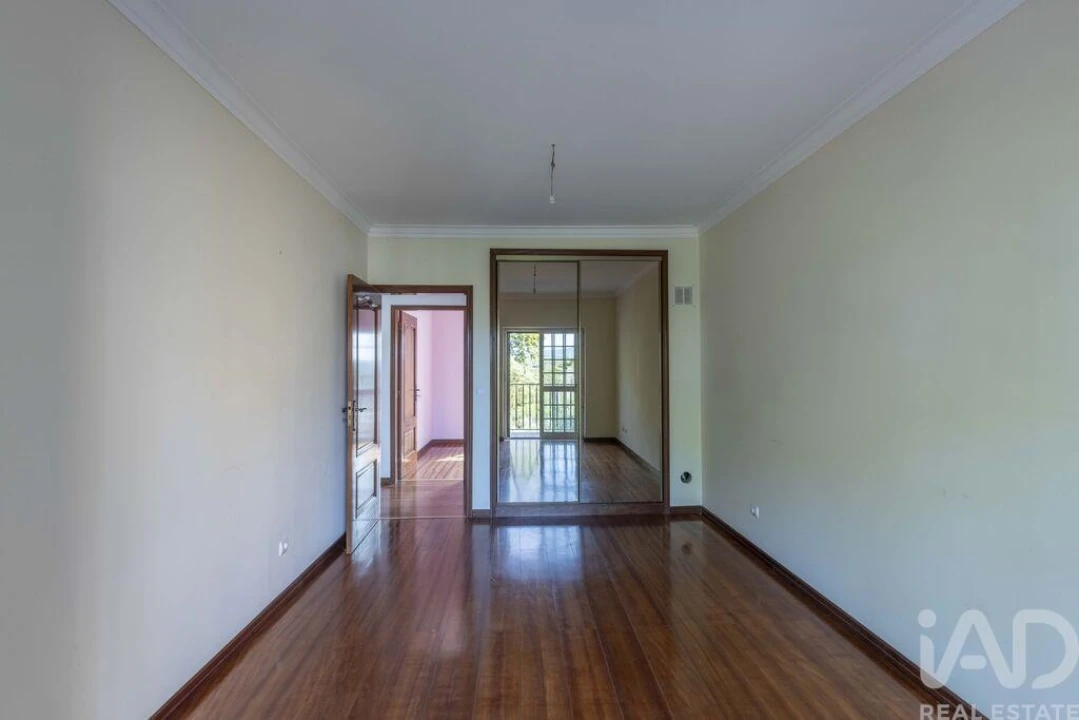 Moradia T4 para Venda em São João das Lampas e Terrugem Foto 15