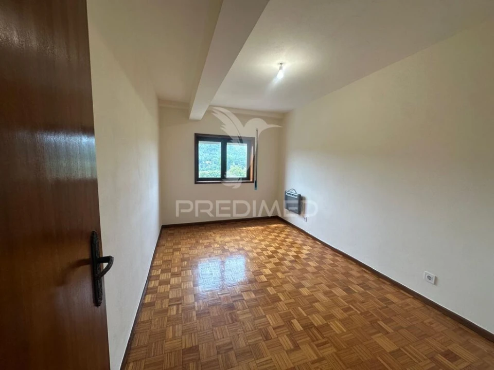 Apartamento T3 para Venda em Madalena e Samaiões Foto 3