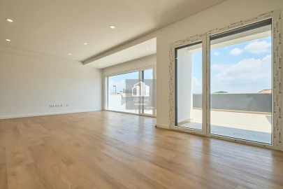 Moradia T4 para Venda em Caparica e Trafaria