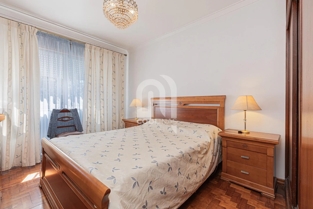 Apartamento T4 para Venda em Caparica e Trafaria Foto 2