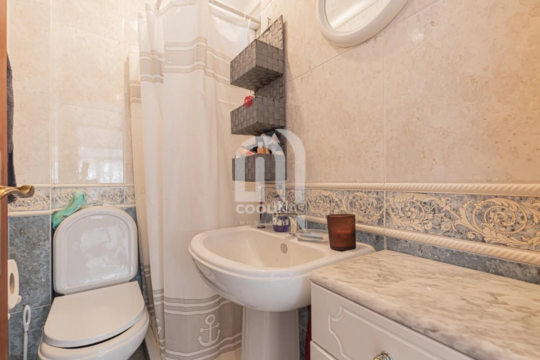 Apartamento T4 para Venda em Caparica e Trafaria Foto 32