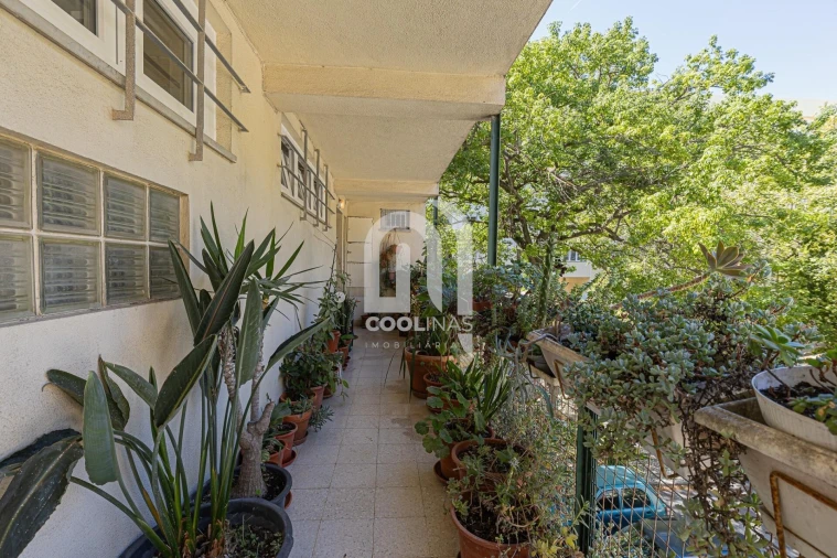Apartamento T4 para Venda em Caparica e Trafaria Foto 11