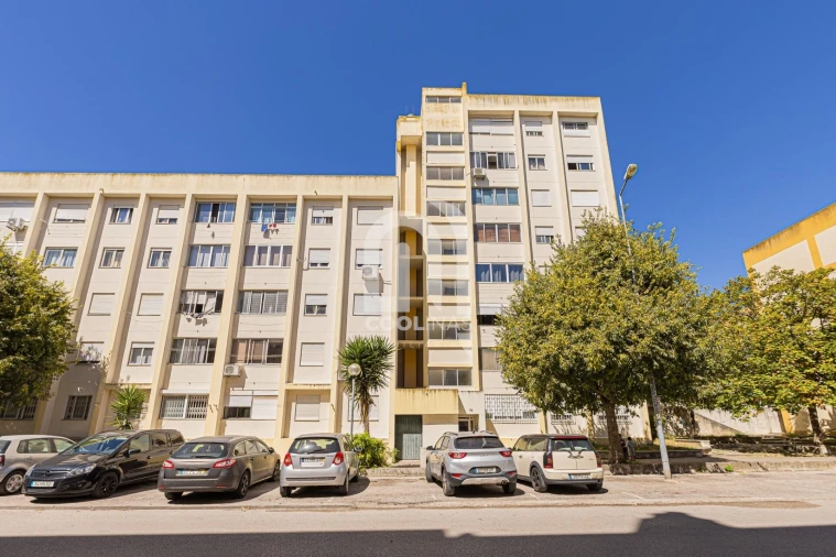 Apartamento T4 para Venda em Caparica e Trafaria Foto 9