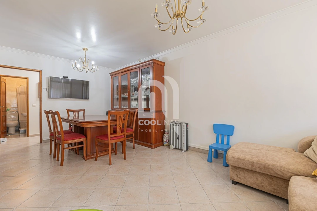 Apartamento T4 para Venda em Caparica e Trafaria Foto 40