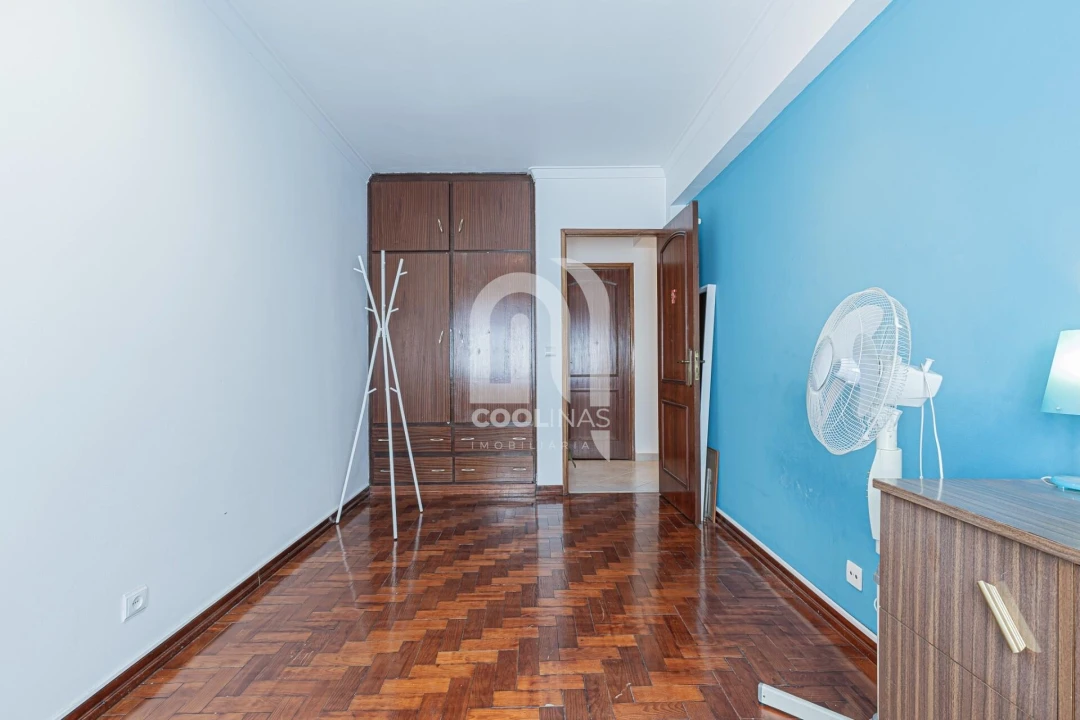 Apartamento T4 para Venda em Caparica e Trafaria Foto 14