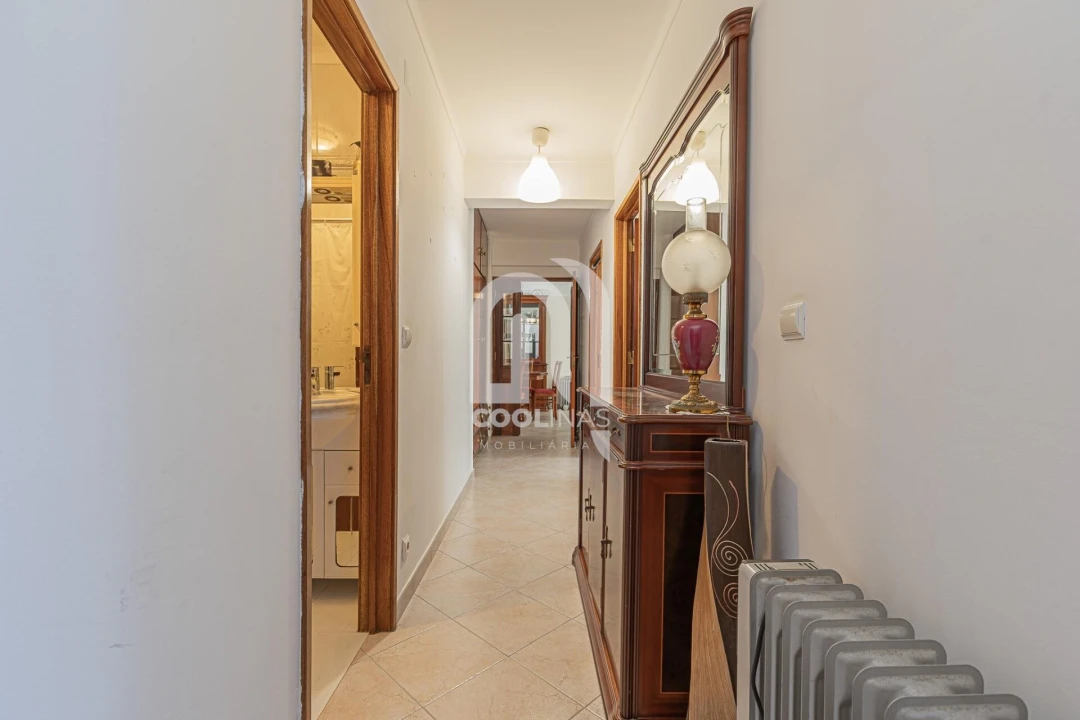 Apartamento T4 para Venda em Caparica e Trafaria Foto 24