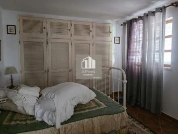 Moradia T4 para Venda em Charneca de Caparica e Sobreda