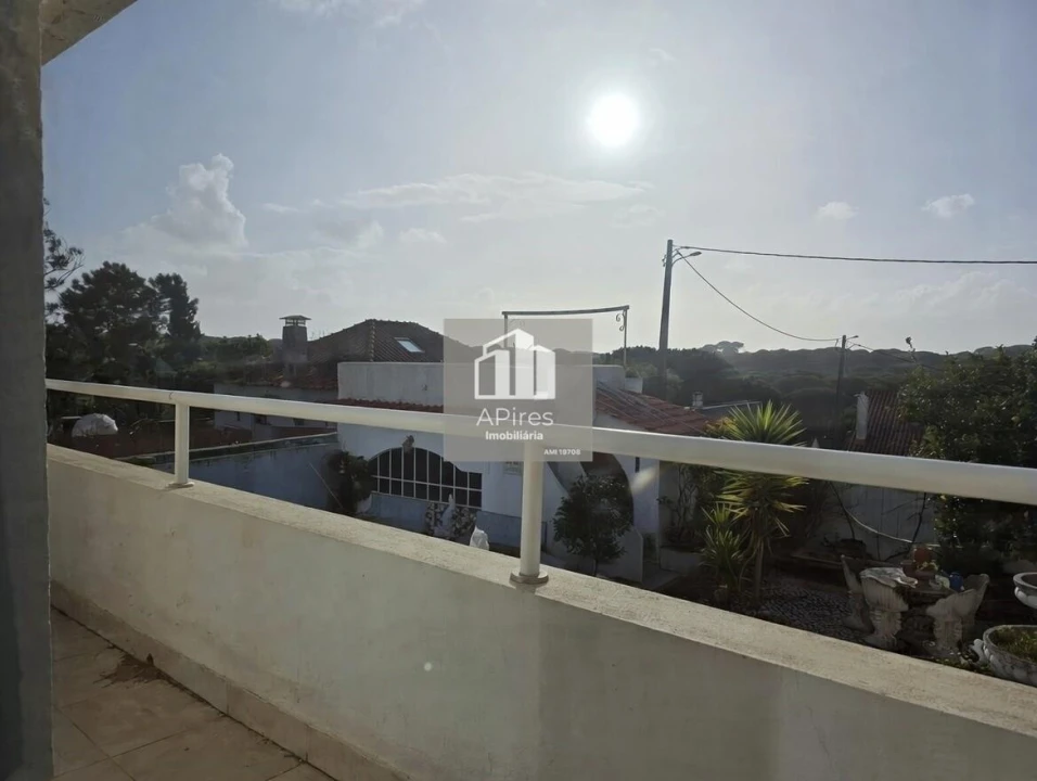 Moradia T4 para Venda em Charneca de Caparica e Sobreda Foto 24
