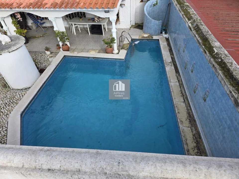 Moradia T4 para Venda em Charneca de Caparica e Sobreda Foto 7