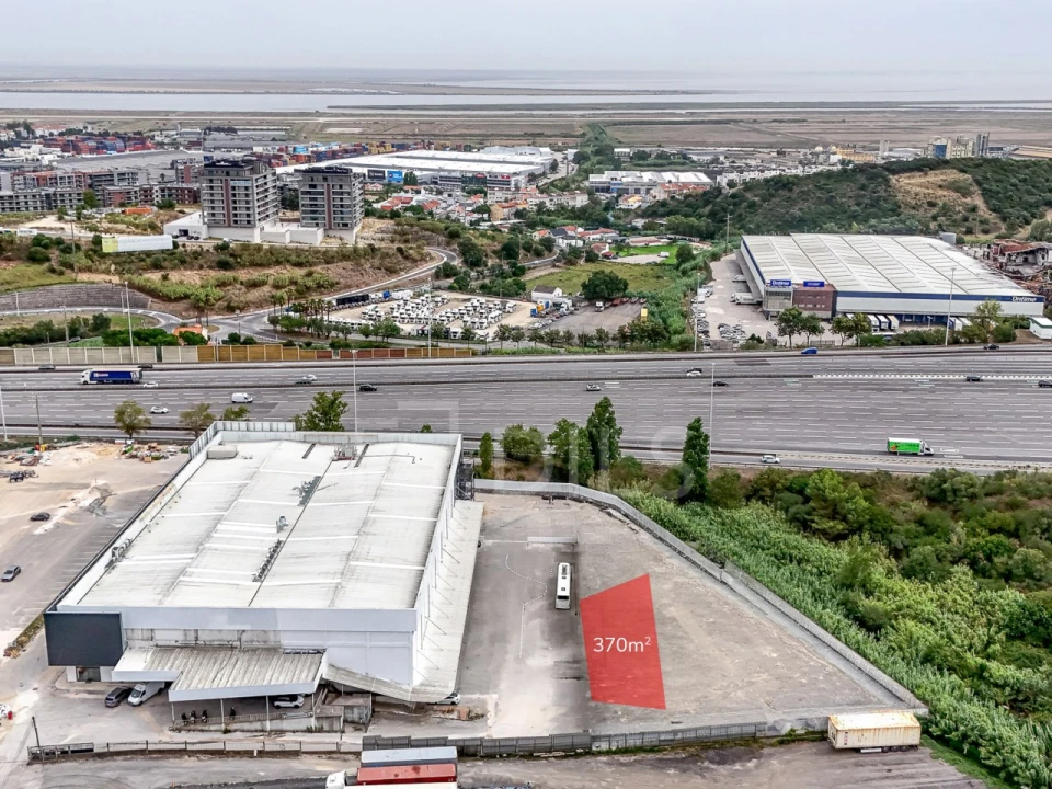 Armazém para Arrendamento em Alverca do Ribatejo e Sobralinho Foto 1