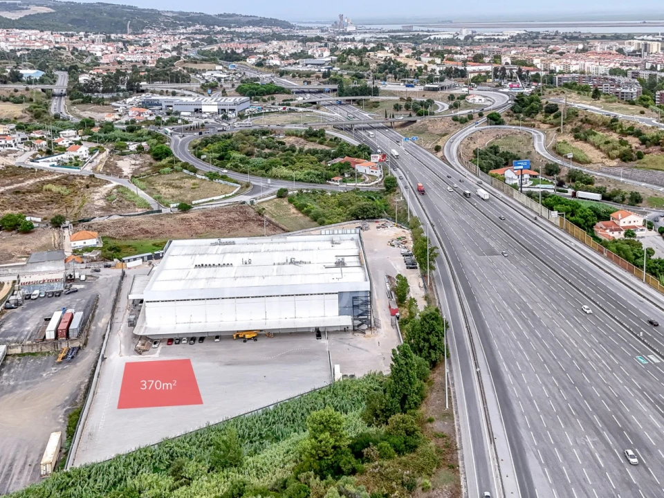 Armazém para Arrendamento em Alverca do Ribatejo e Sobralinho Foto 2