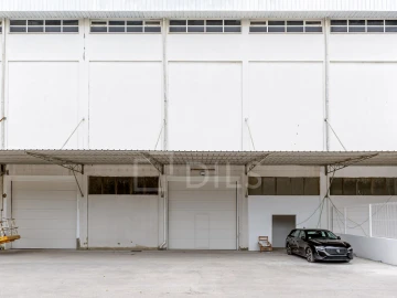 Armazém para Arrendamento em Alverca do Ribatejo e Sobralinho