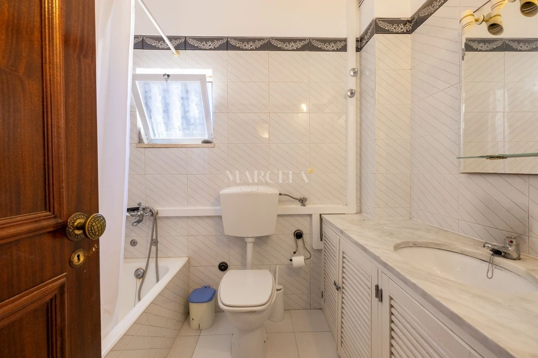 Apartamento T4 para Venda em Lagos (São Sebastião e Santa Maria) Foto 13