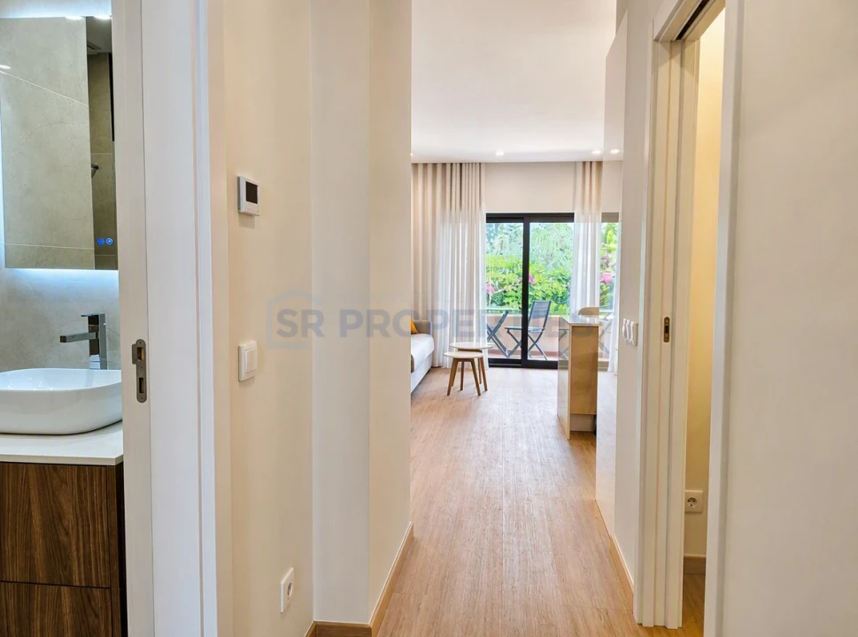 Apartamento T1 para Venda em Quarteira Foto 7
