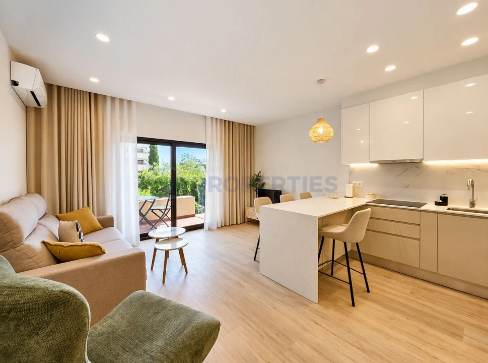 Apartamento T1 para Venda em Quarteira Foto 11