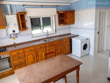 Moradia T4 para Venda em Algés, Linda-A-Velha e Cruz Quebrada-Dafundo